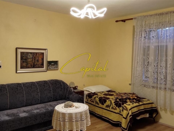 APARTAMENT ME QERA 2+1 RRUGA FORTUZI 60.000 LEKE