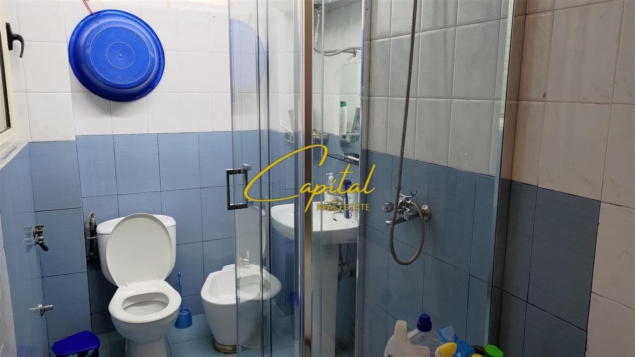 WhatsApp Image 2025-08-25 at 11.36.46 AM APARTAMENT ME QERA 2+1 RRUGA FORTUZI 60.000 LEKE