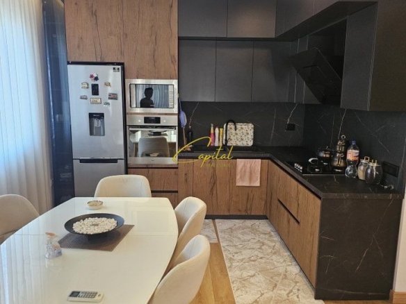 APARTAMENT ME QERA 2+1 ASTIR 700 EURO