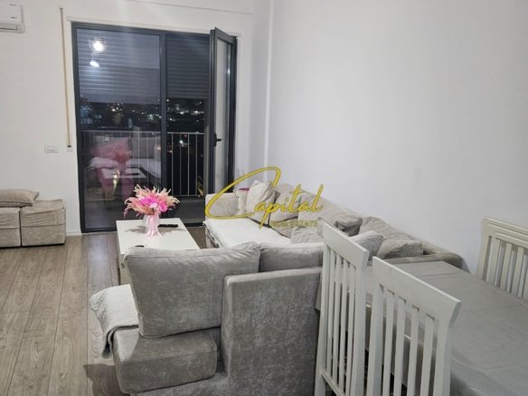 APARTAMENT ME QERA 1+1 XHAMLLIKU 500 EURO
