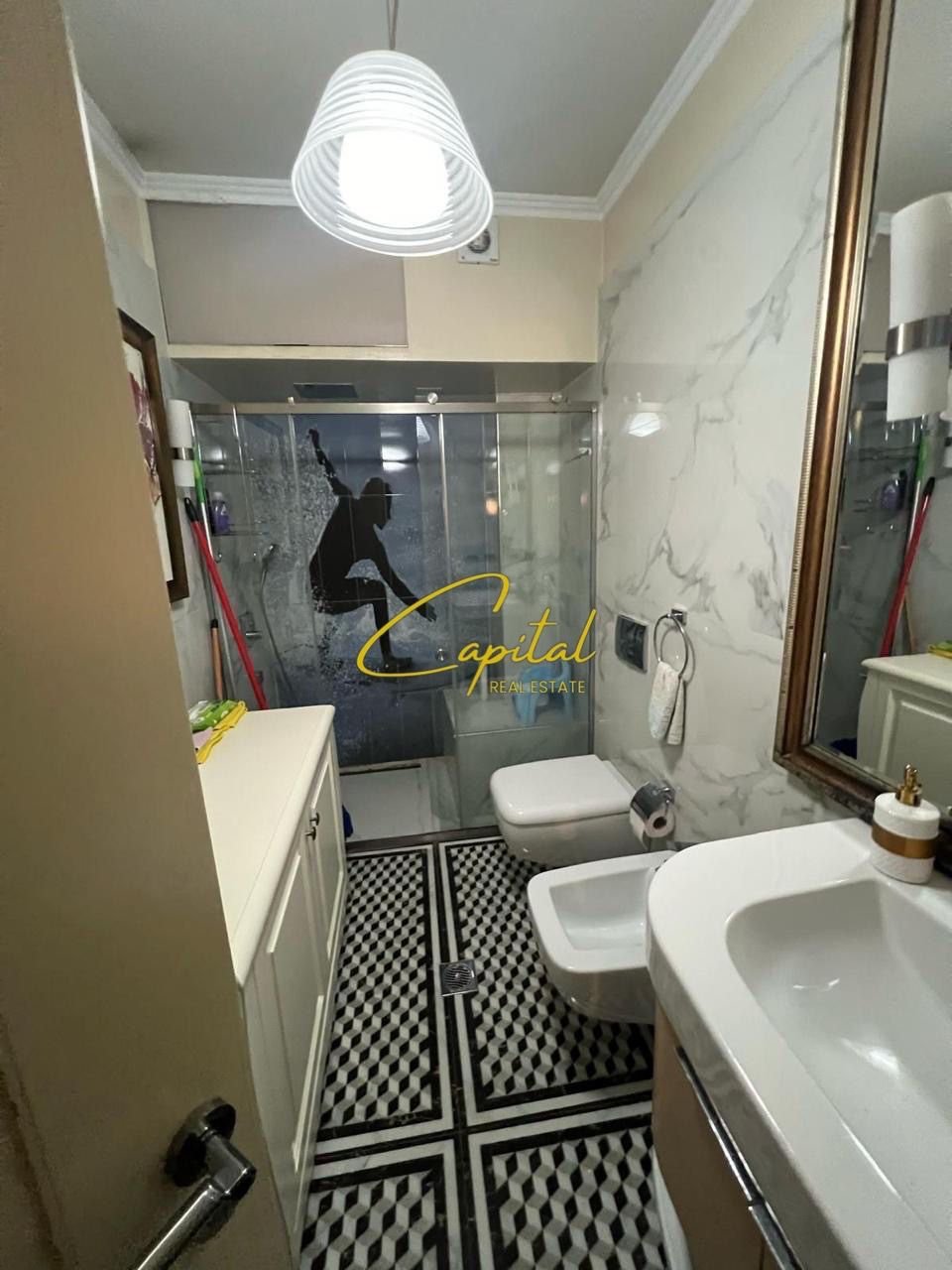 APARTAMENT ME QERA 3+1 ASTIR 750 EURO