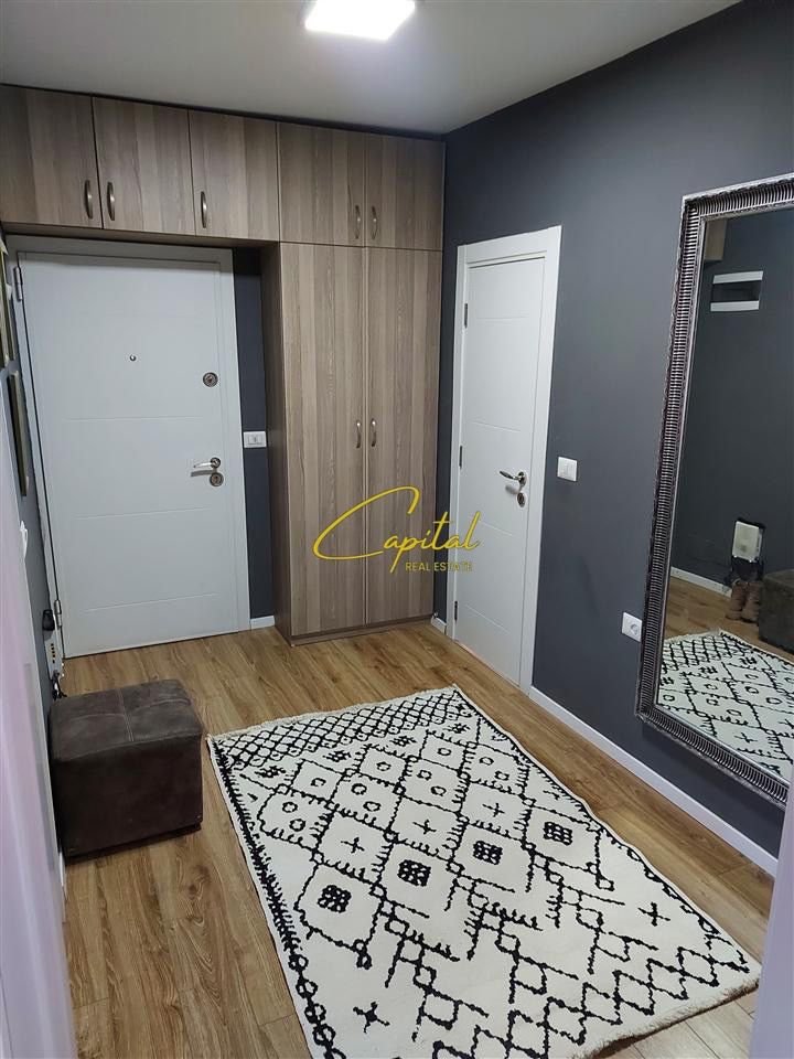 APARTAMENT ME QERA 2+1 SPITALI QSUT 50.000 LEKE