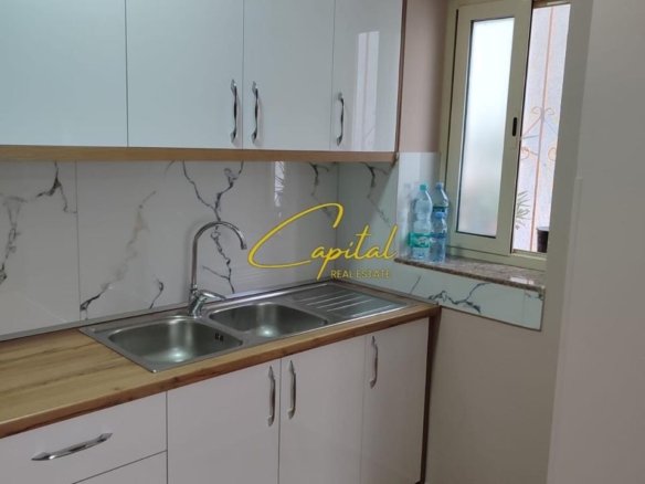 APARTAMENT ME QERA 3+1 SAUK I RI 45.000 LEKE