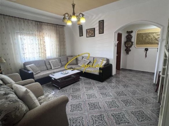 APARTAMENT ME QERA 2+1 SAUK 450 EURO