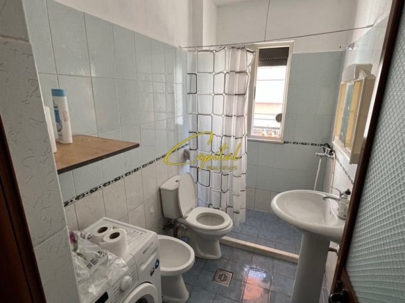 APARTAMENT ME QERA 1+1 5 MAJI 450 EURO