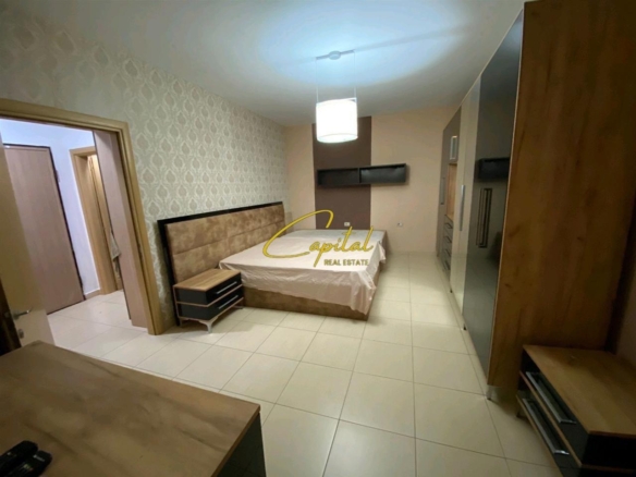 APARTAMENT ME QERA 2+1 ISH STACIONI TRENIT 600 EURO