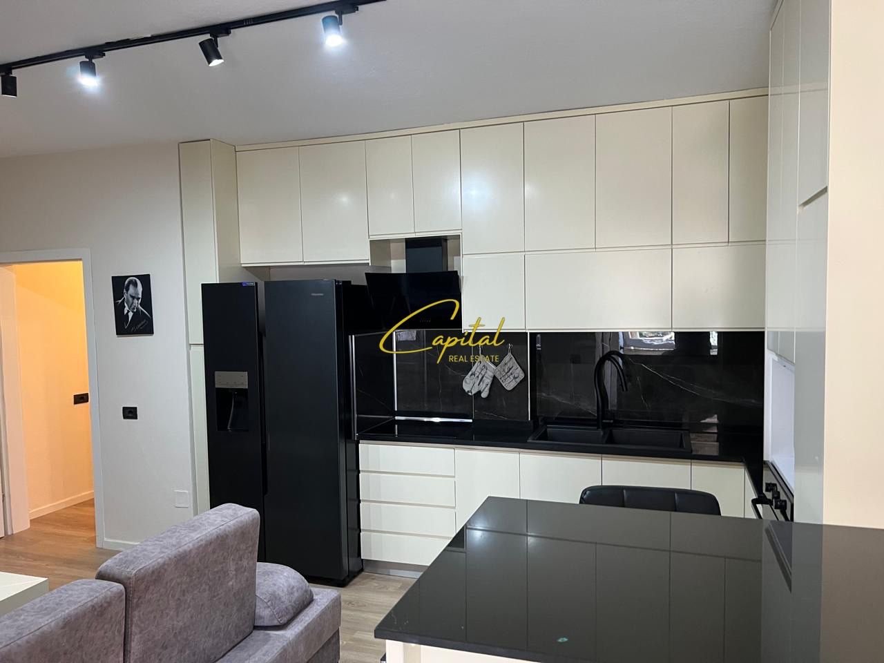 WhatsApp Image 2025-08-28 at 12.10.50 PM APARTAMENT ME QERA 3+1 RRUGA E DIBRES 65.000 LEKE
