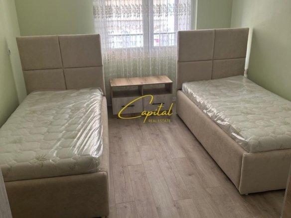 APARTAMENT ME QERA 2+1+2 5 MAJI 60.000 LEKE