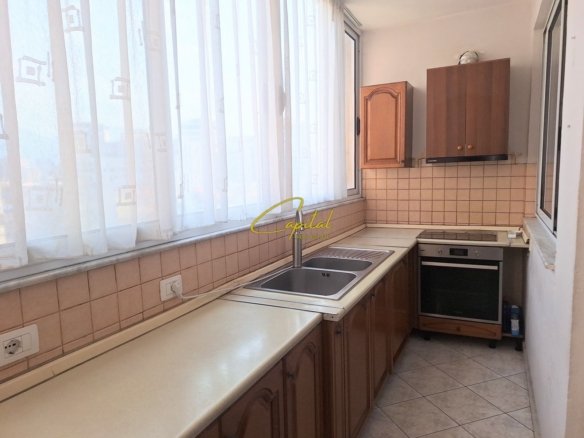 APARTAMENT ME QERA 3+1+2 RRUGA E DIBRES 700 EURO