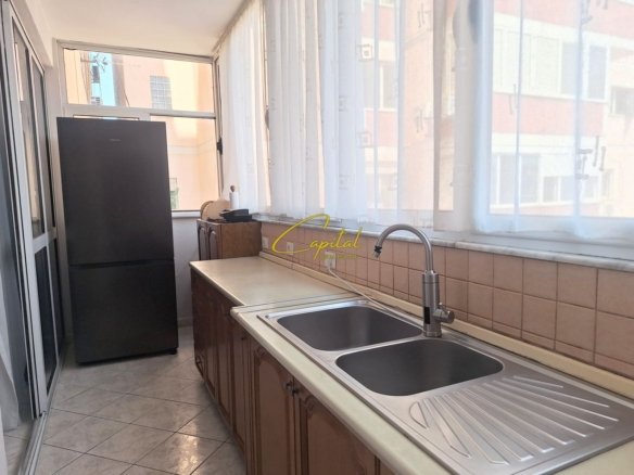 APARTAMENT ME QERA 3+1+2 RRUGA E DIBRES 700 EURO