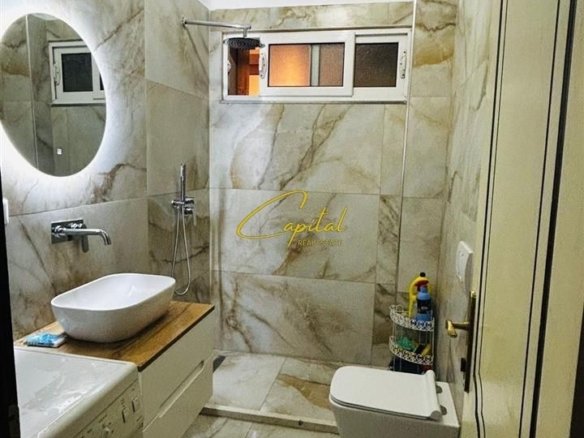APARTAMENT ME QERA 2+1 RRUGA FERIT XHAJKO 60.000 LEKE