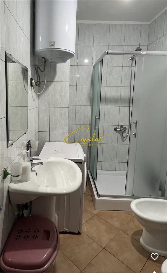 WhatsApp Image 2025-08-29 at 11.40.37 AM APARTAMENT ME QERA 1+1 ISH STACIONI TRENIT 700 EURO