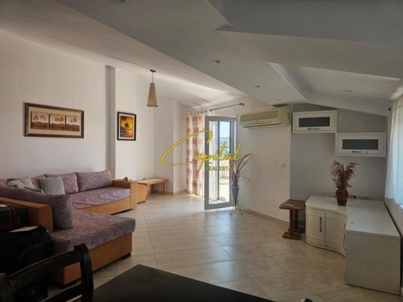 APARTAMENT ME QERA 2+1+2 FRESKU 600 EURO