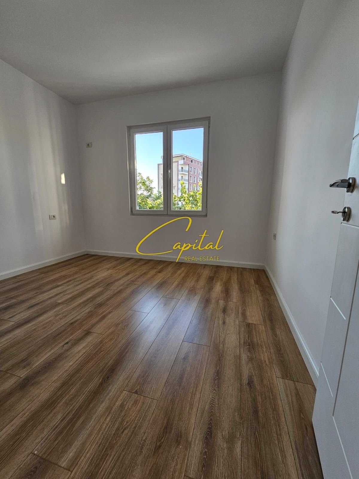 SHITET APARTAMENT 1+1 RRUGA E KAVAJES 133.000 EURO