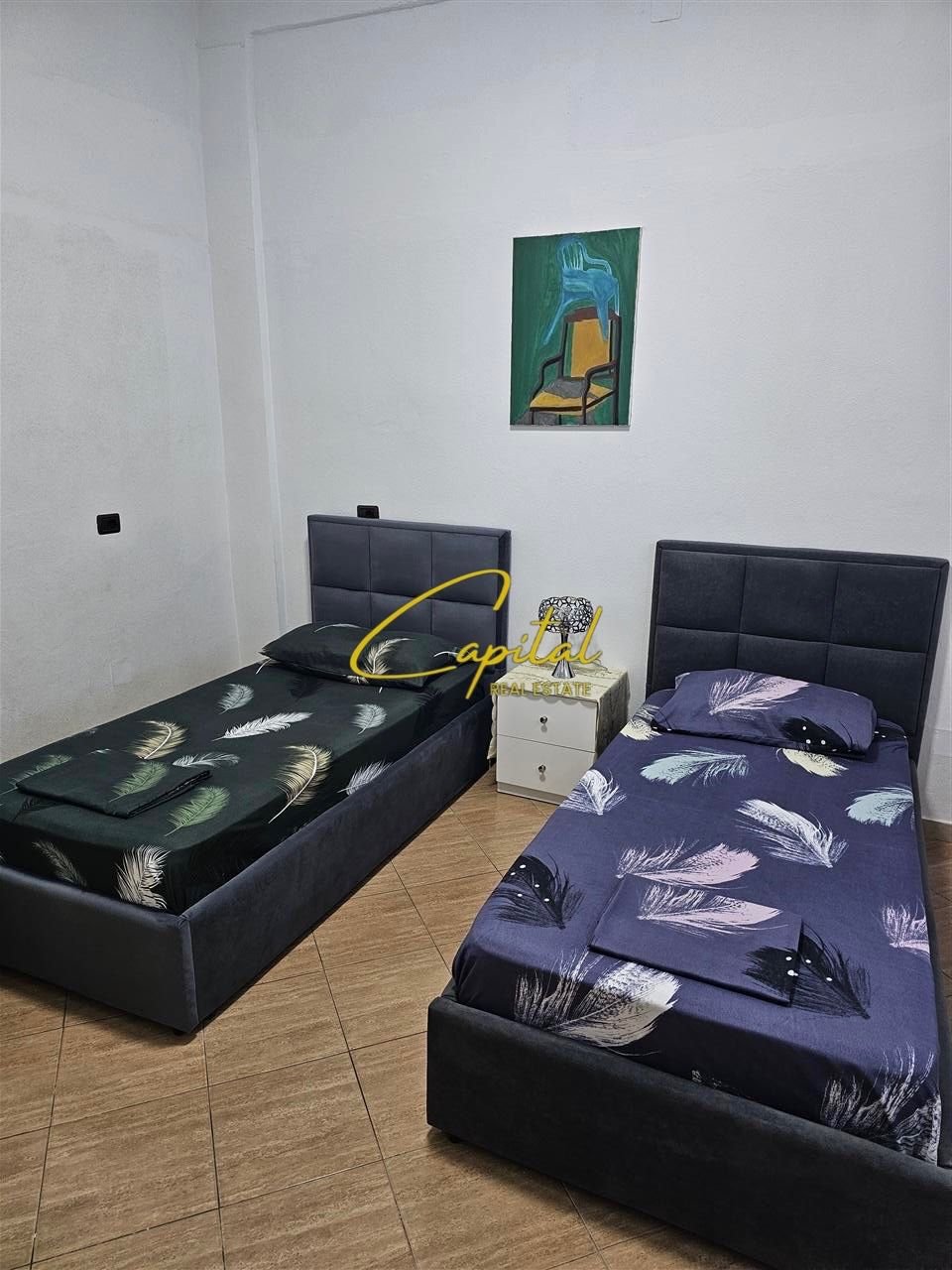 APARTAMENT ME QERA 2+1 RRUGA KONGRESI I MANASTIRIT 50.000 LEKE
