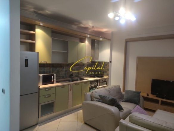 APARTAMENT ME QERA 2+1 RRUGA FERIT XHAJKO 70.000 LEKE