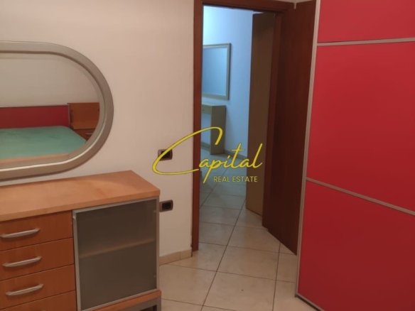 APARTAMENT ME QERA 2+1 RRUGA FERIT XHAJKO 70.000 LEKE