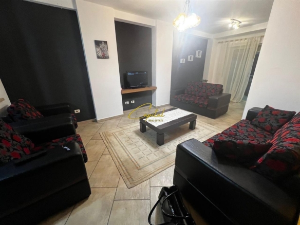 APARTAMENT ME QERA 2+1 QENDER 60.000 LEKE