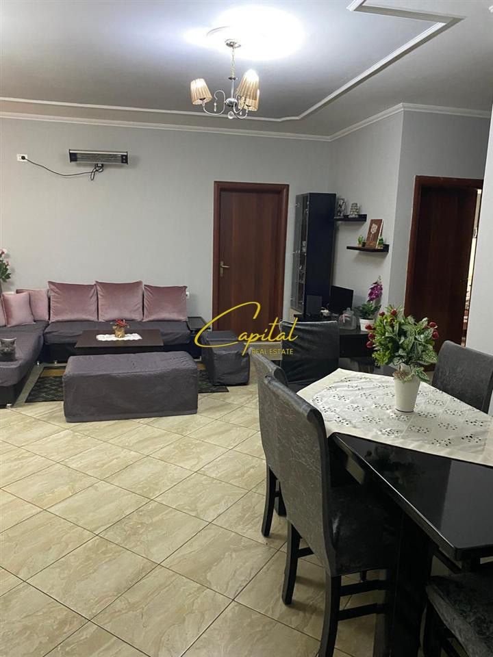 SHITET APARTAMENT 2+1 FRESKU 16.500.000 LEKE