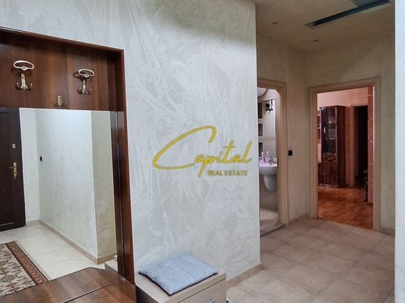 APARTAMENT ME QERA 3+1+2 BRRYLI 700 EURO