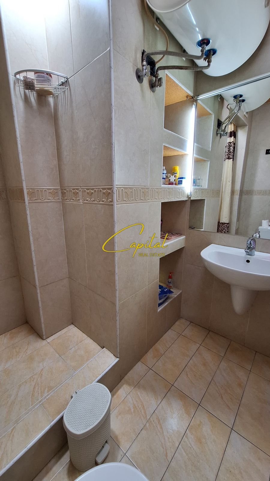 APARTAMENT ME QERA 3+1+2 BRRYLI 700 EURO