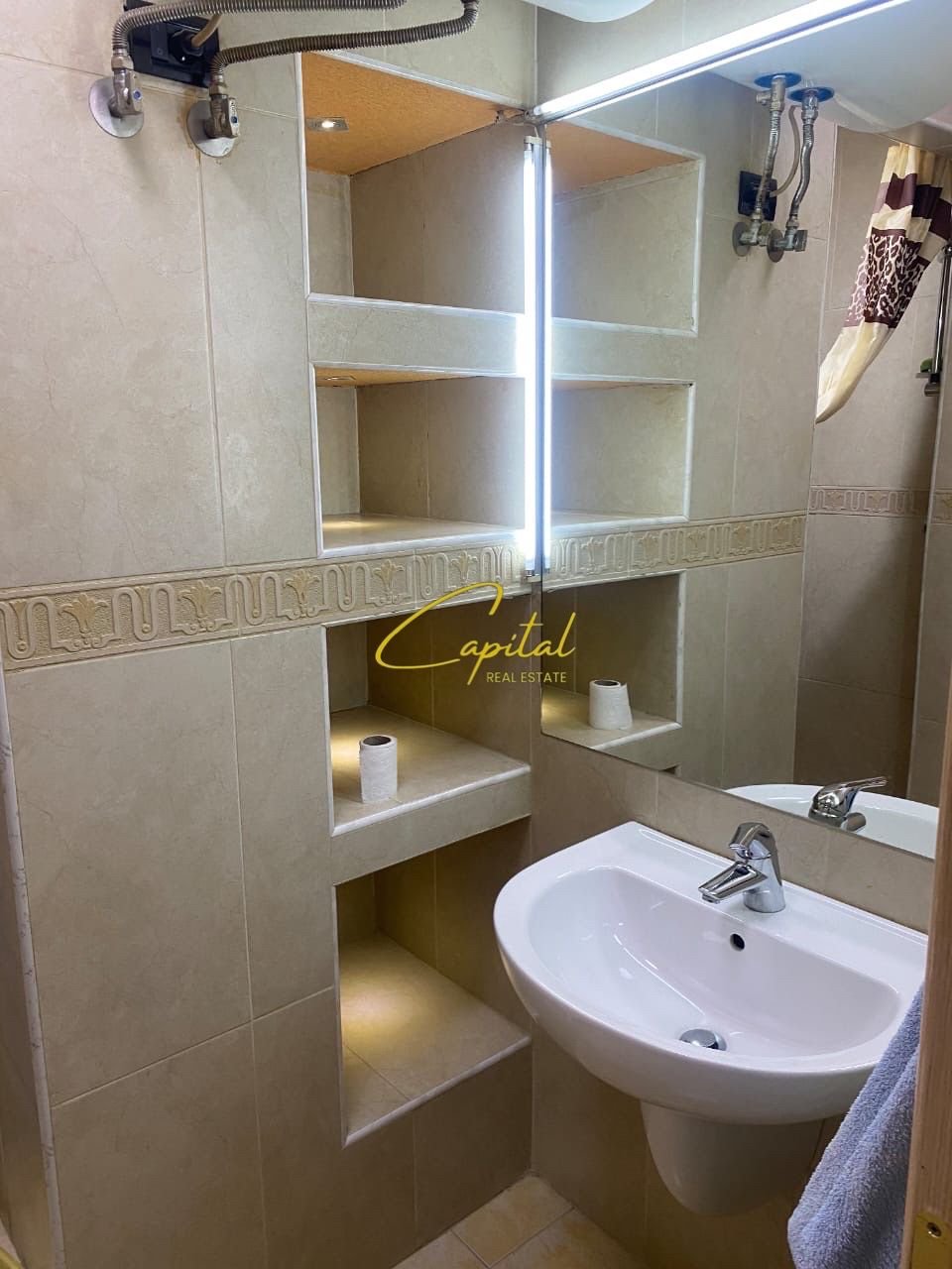 APARTAMENT ME QERA 3+1+2 BRRYLI 700 EURO