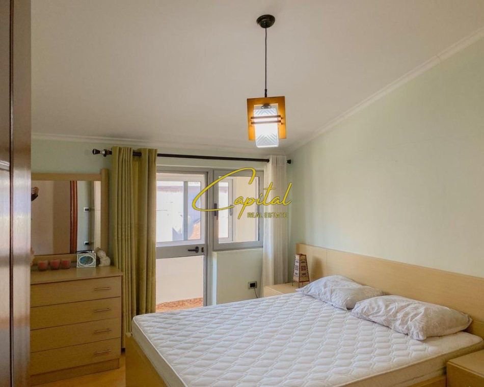APARTAMENT ME QERA 2+1 VASIL SHANTO 700 EURO