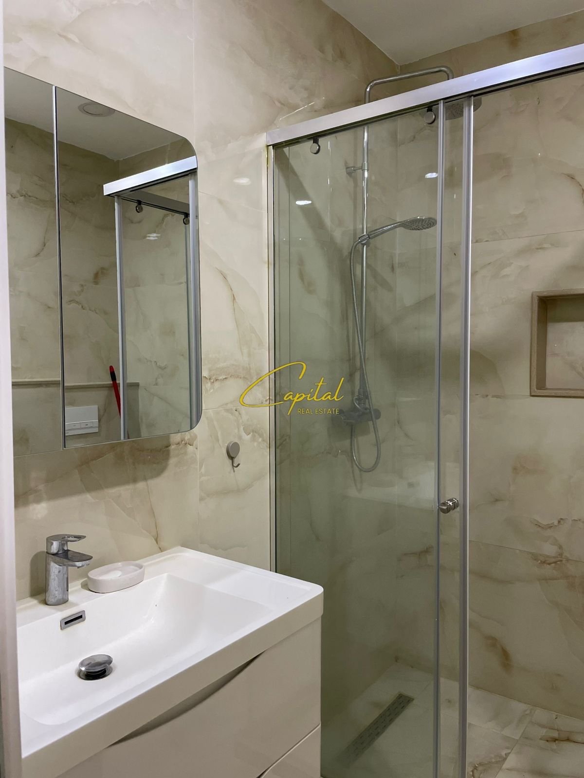 APARTAMENT ME QERA 1+1 ISH BLLOKU 850 EURO