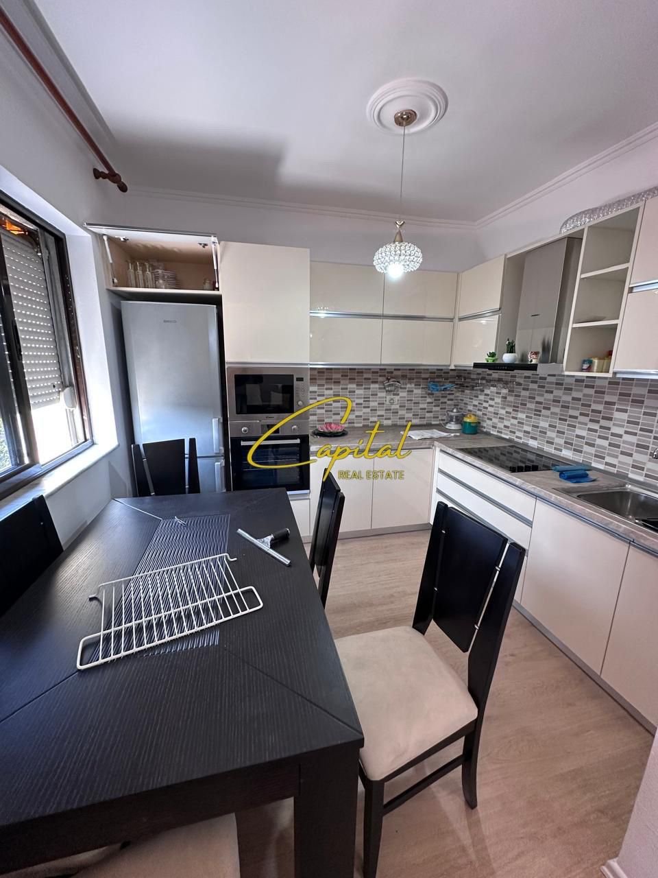 SHITET APARTAMENT 2+1 RRUGA BARDHYL 147.000 EURO
