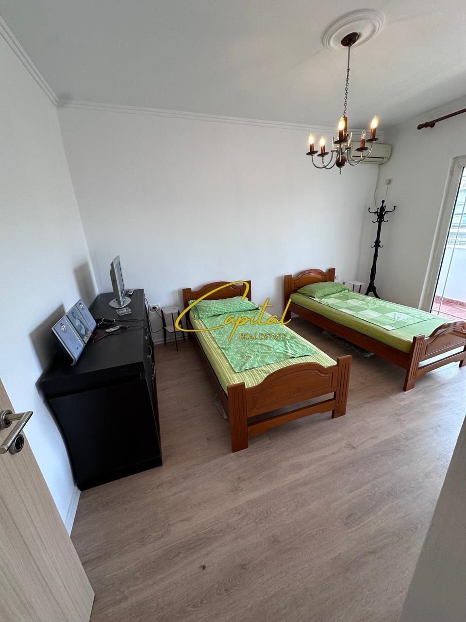 SHITET APARTAMENT 2+1 RRUGA BARDHYL 147.000 EURO