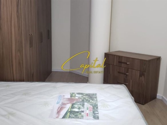 APARTAMENT ME QERA 2+1 RRUGA DRITAN HOXHA 550 EURO