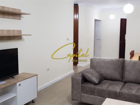 APARTAMENT ME QERA 2+1 RRUGA DRITAN HOXHA 550 EURO