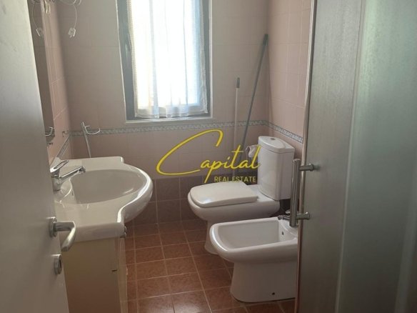 APARTAMENT ME QERA 2+1 KOMUNA E PARISIT 700 EURO