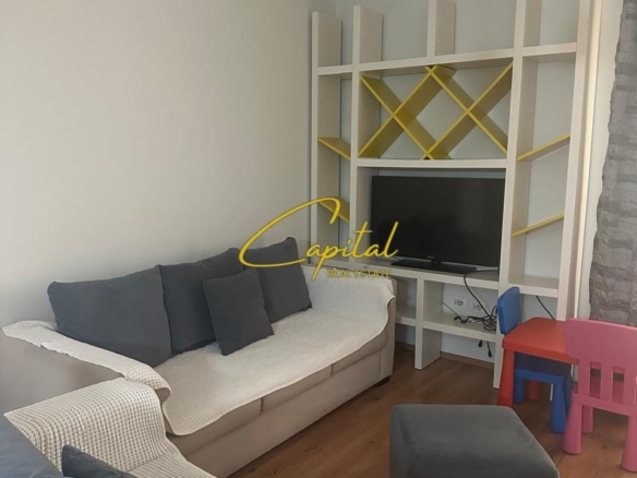 APARTAMENT ME QERA 2+1 KOMUNA E PARISIT 700 EURO