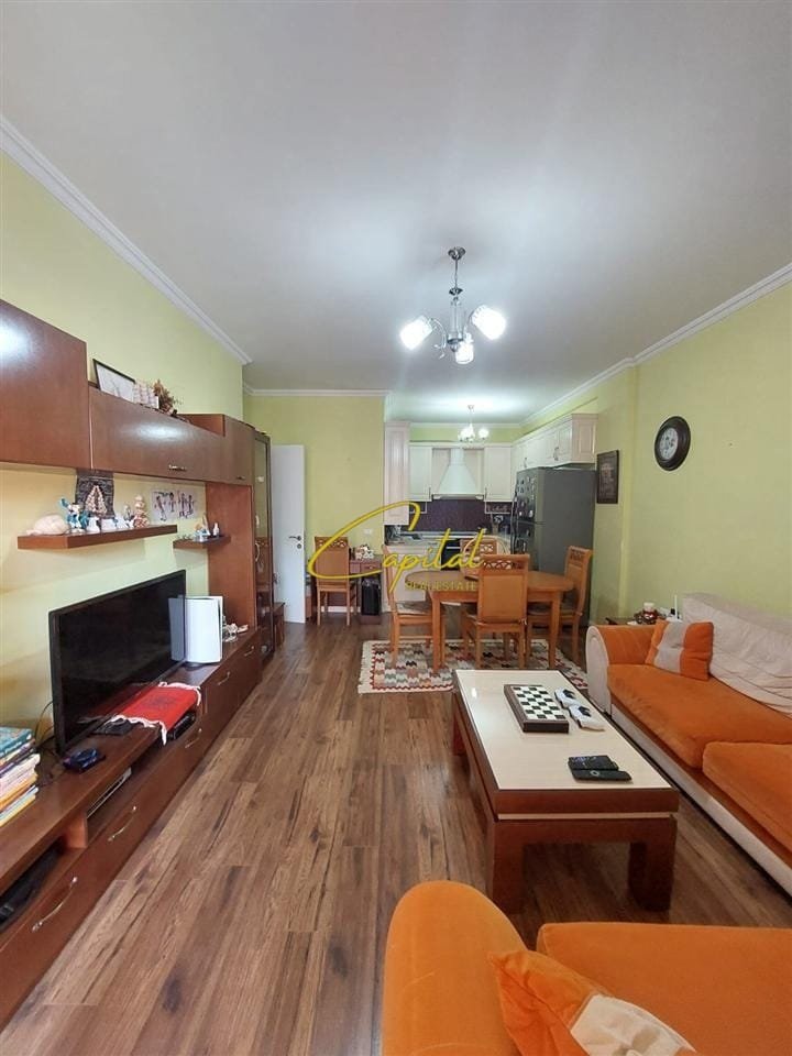 WhatsApp Image 2025-09-08 at 1.40.22 PM SHITET APARTAMENT 2+1 KINOSTUDIO 140.000 EURO
