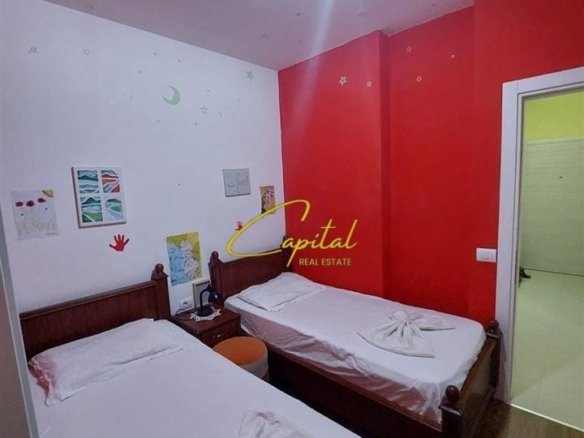SHITET APARTAMENT 2+1 KINOSTUDIO 140.000 EURO
