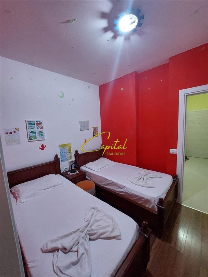WhatsApp Image 2025-09-08 at 1.40.24 PM SHITET APARTAMENT 2+1 KINOSTUDIO 140.000 EURO