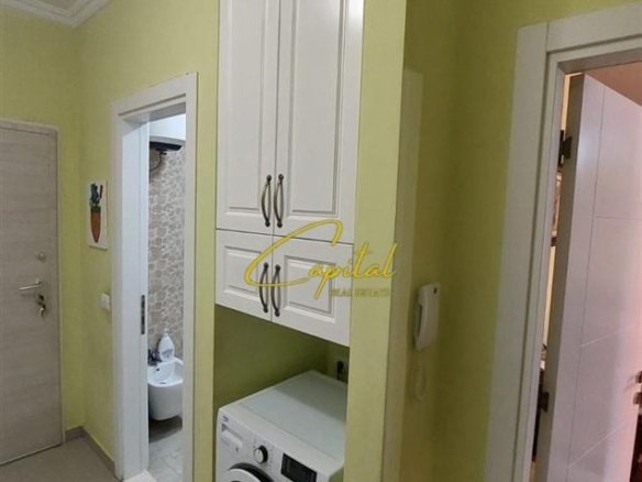 SHITET APARTAMENT 2+1 KINOSTUDIO 140.000 EURO