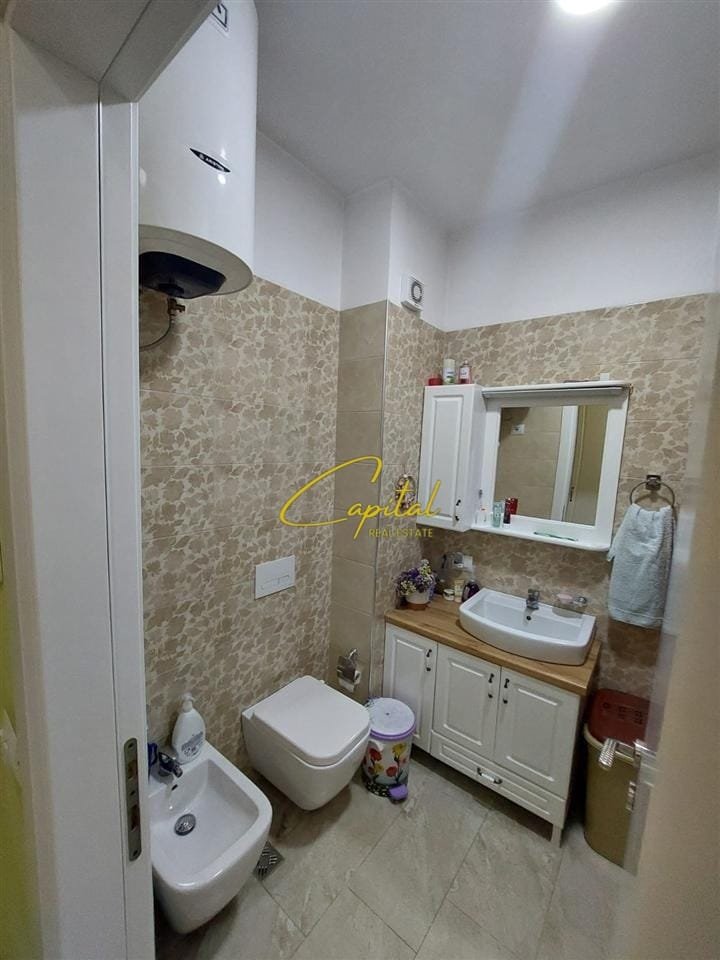 WhatsApp Image 2025-09-08 at 1.40.26 PM (1) SHITET APARTAMENT 2+1 KINOSTUDIO 140.000 EURO