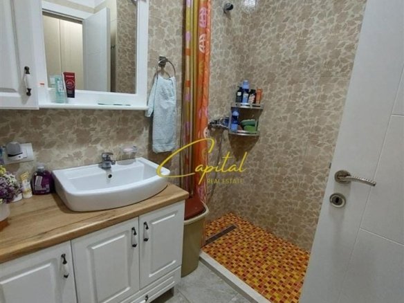 SHITET APARTAMENT 2+1 KINOSTUDIO 140.000 EURO