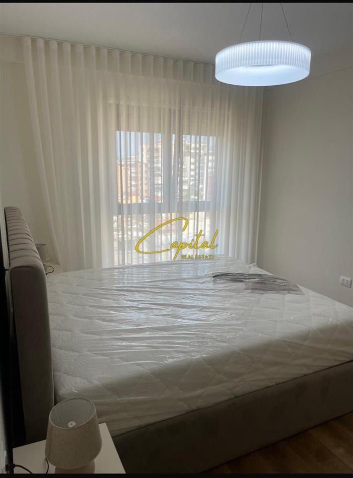 APARTAMENT ME QERA 1+1 PAZARI I RI 650 EURO