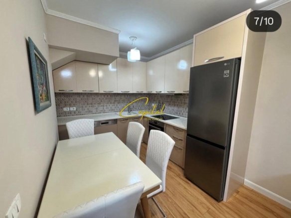APARTAMENT ME QERA 2+1 KODRA E DIELLIT 2 700 EURO