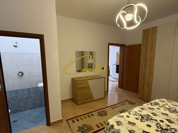 APARTAMENT ME QERA 3+1 RRUGA SIRI KODRA 500 EURO