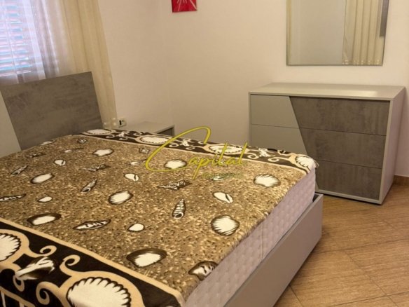 APARTAMENT ME QERA 3+1 RRUGA SIRI KODRA 500 EURO