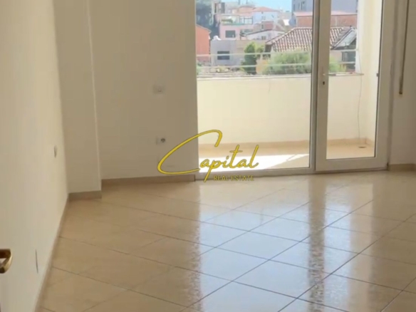 ZYRE ME QERA 128 M2 RRUGA SIRI KODRA 50.000 LEKE