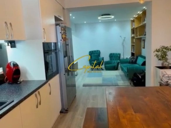 APARTAMENT ME QERA 2+1 ISH BLLOKU 100.000 LEKE