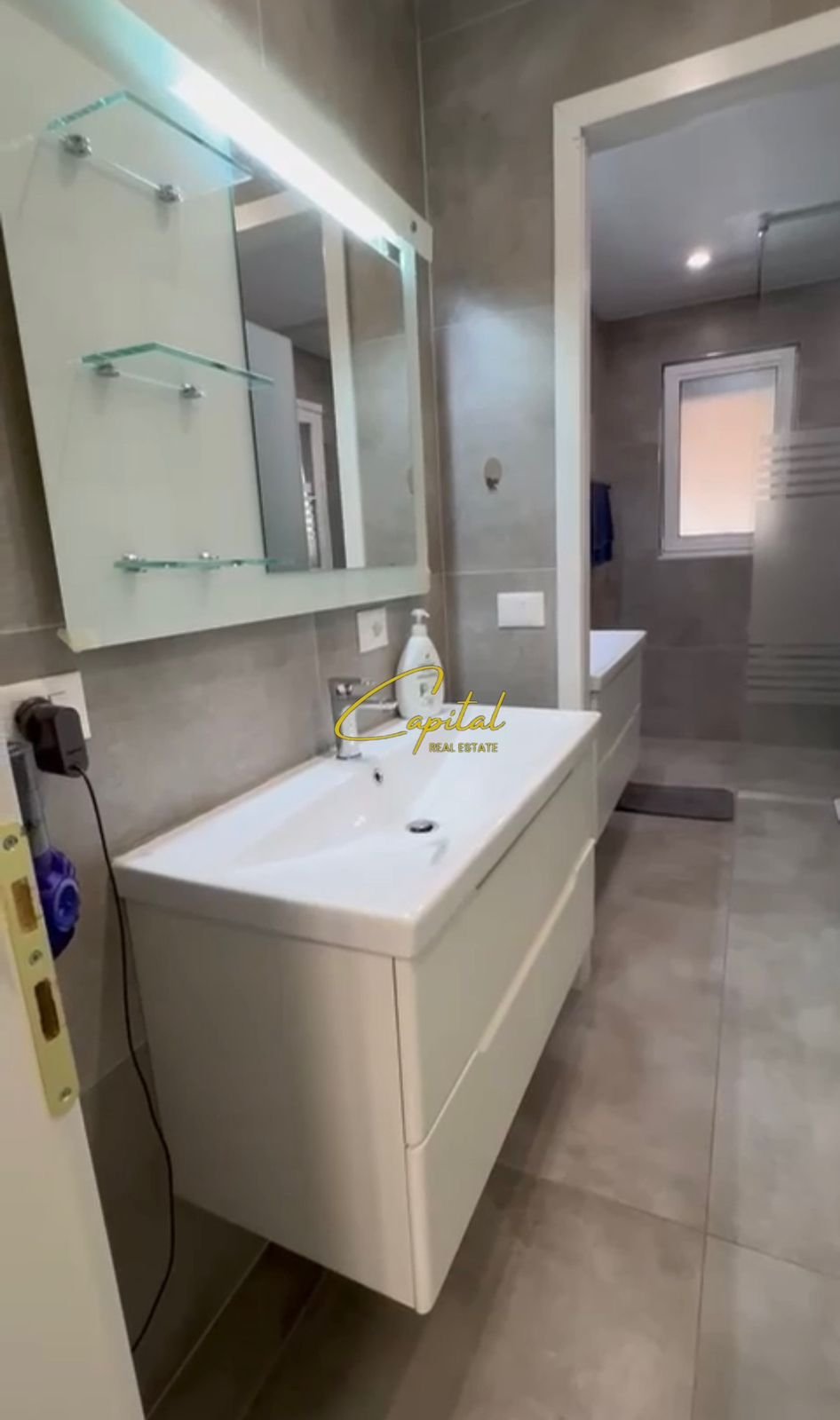 APARTAMENT ME QERA 2+1 ISH BLLOKU 100.000 LEKE