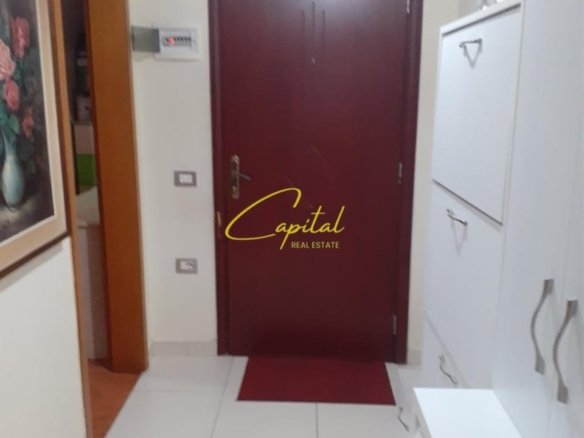 APARTAMENT ME QERA 1+1 KINOSTUDIO 40.000 LEKE