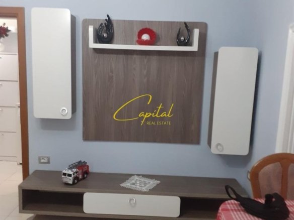 APARTAMENT ME QERA 1+1 KINOSTUDIO 40.000 LEKE
