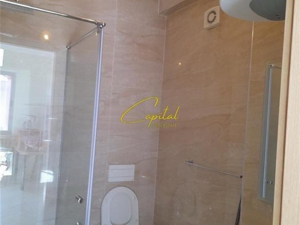 APARTAMENT ME QERA 2+1 FRESKU 520 EURO